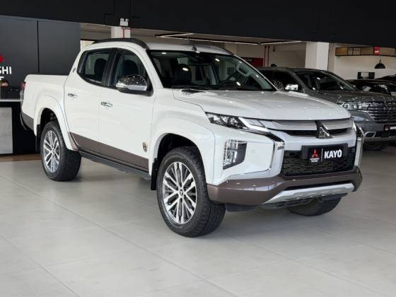 MITSUBISHI L200 TRITON 2.4 16V TURBO DIESEL SPORT HPE-S TERRA CD 4P 4X4 AUTOMÁTICO